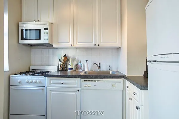 Sold by Town Residential | media 5