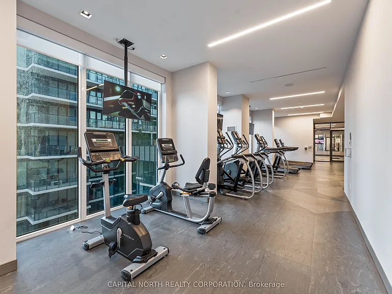 9000 Jane St #2022 — Photo 20