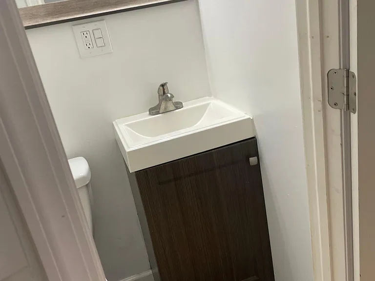 612 S 15th St #2F — Photo 8