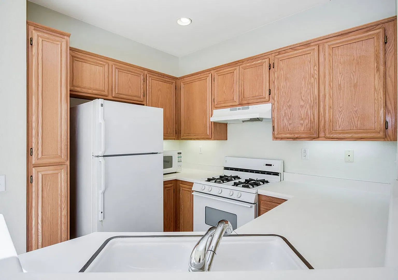 3 bedroom 2.5 bathroom home for rent in Scripps Ranch — Photo 4