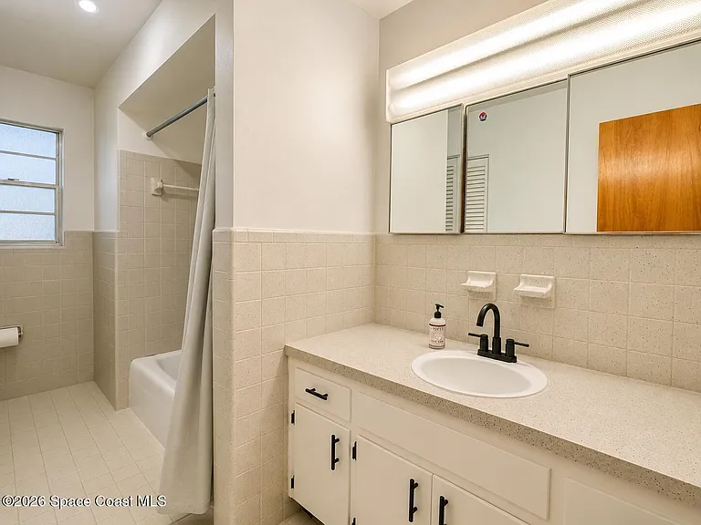 3080 Royal Oak Dr — Photo 15