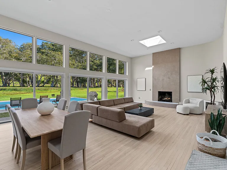 10 Fox Hollow Dr — Photo 5