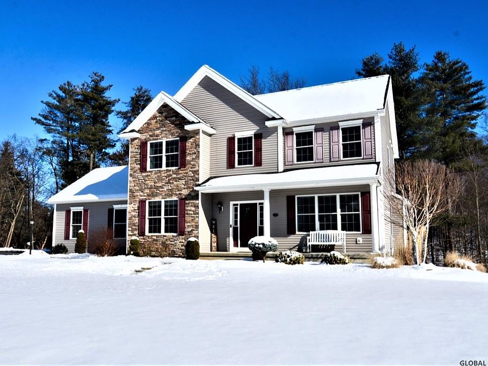 1st image of 29 Stone Crest Dr
