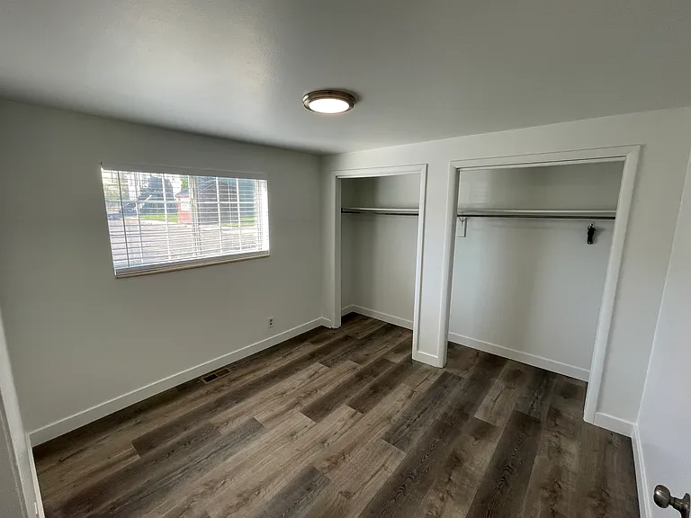 880 West Ln #678 — Photo 12