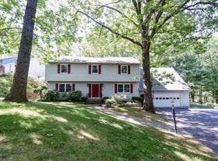 10 Sage Ct, Menands, NY 12204