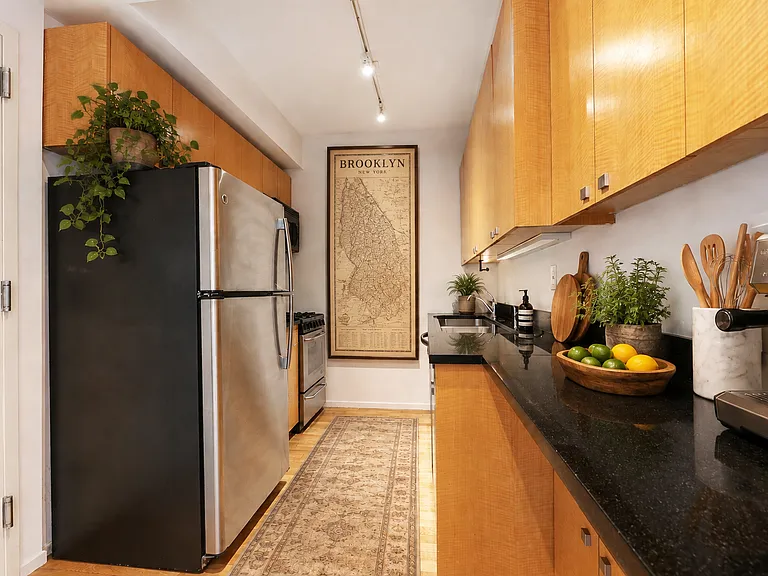 234 Skillman Ave #2E — Photo 3