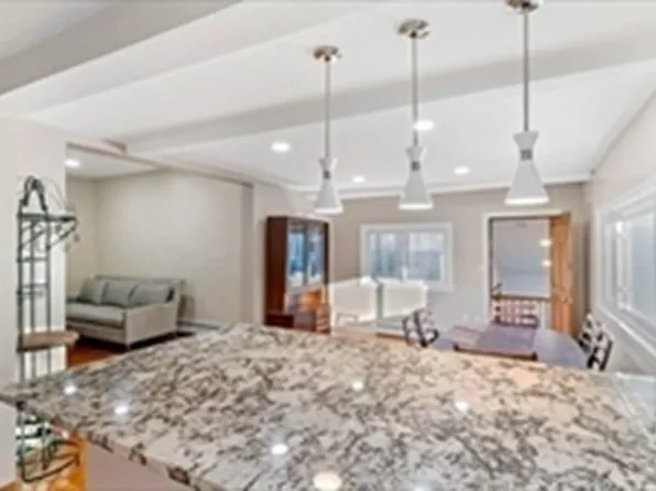 194 Melrose St, Melrose, MA 02176