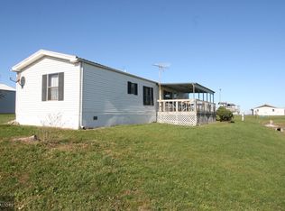 127 Cheyenne Rd, Melrose, IA 52569