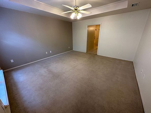 5th image of 5826 W Farmers Ave