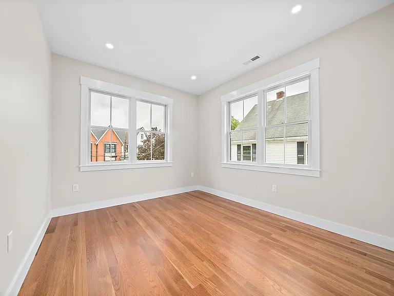 11 Jasset St #11 — Photo 29
