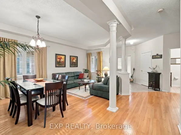 42 Kaitlin Dr, Richmond Hill, ON L4E 3W7