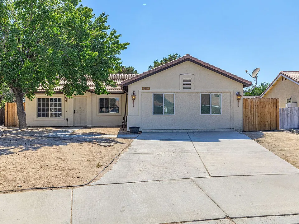 43417 & 43419 Mahogany St