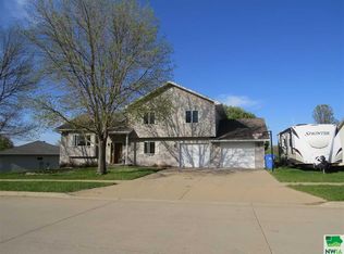 1650 4th Ave SW, Le Mars, IA 51031