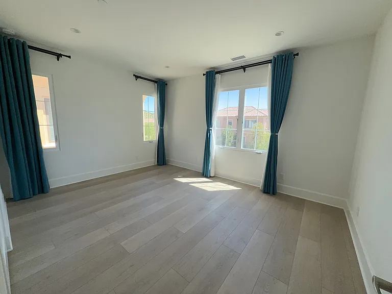 160 Statura — Photo 10