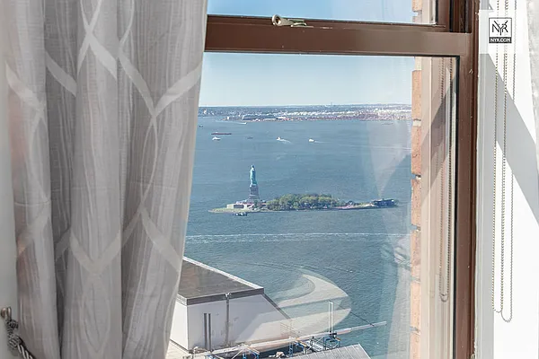 Rented by New York Residence | media 11