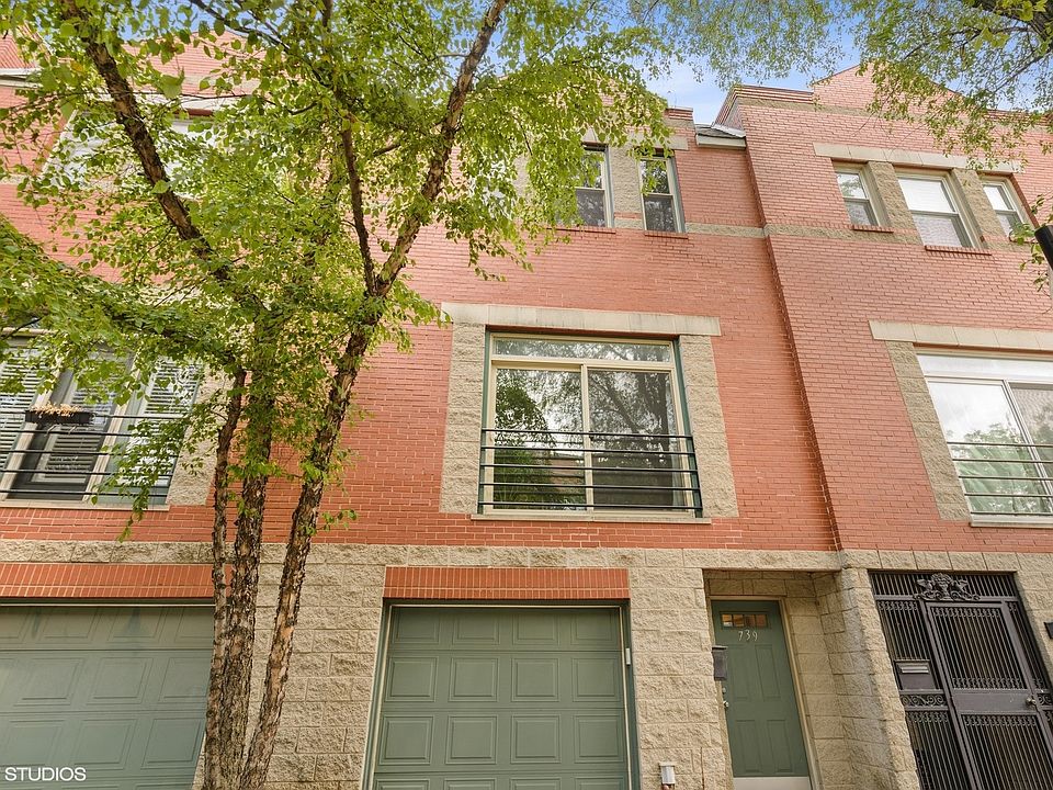 1st image of 739 N Wood St