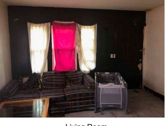 4th image of 12 Jefferson Pl