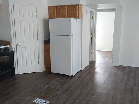 5th image of 1250 Lakeview Dr Lot 35