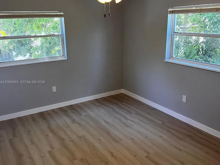 7820 NE Bayshore Ct #208 — Photo 8