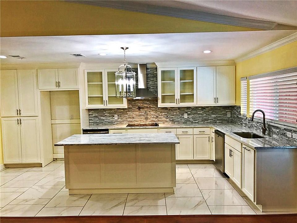1st image of 3719 Casa Del Sol Ln