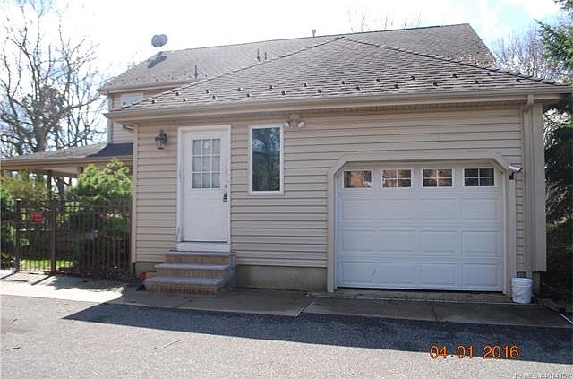 2nd image of 803 Gilmores Island Rd