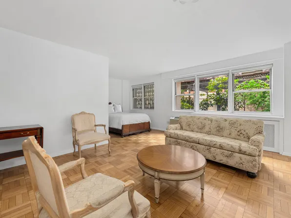 404 East 66th Street image 1 of 7