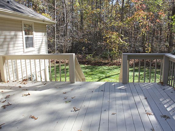 5th image of 130 Lakeview Dr