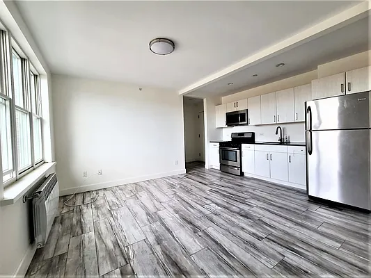 Rented by Oxford Property Group | media 18