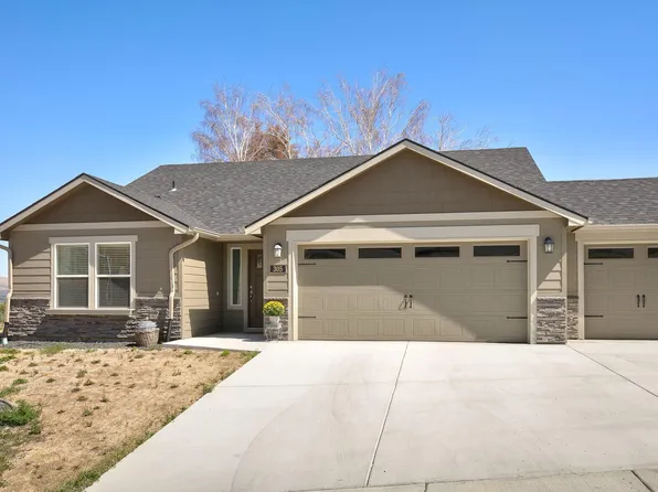 305 S 12th St, Selah, WA 98942