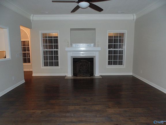 2nd image of 210 Duck Creek Dr