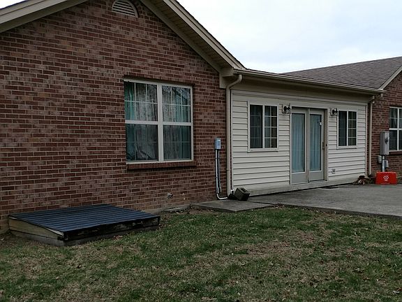 3rd image of 1125 Heathcliff Dr