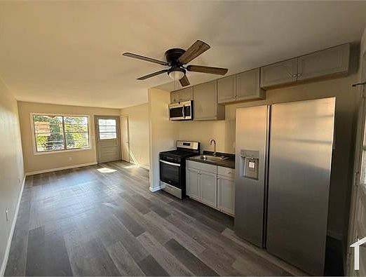 3rd image of 1220 Martin Luther King Jr Blvd #11