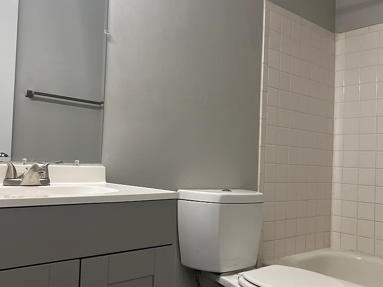 Legends Pointe Apartments — Photo 10