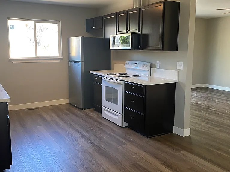 661 Ibis Ln — Photo 3
