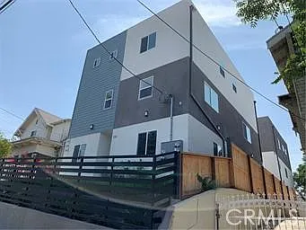 1143 Irolo St — Photo 21