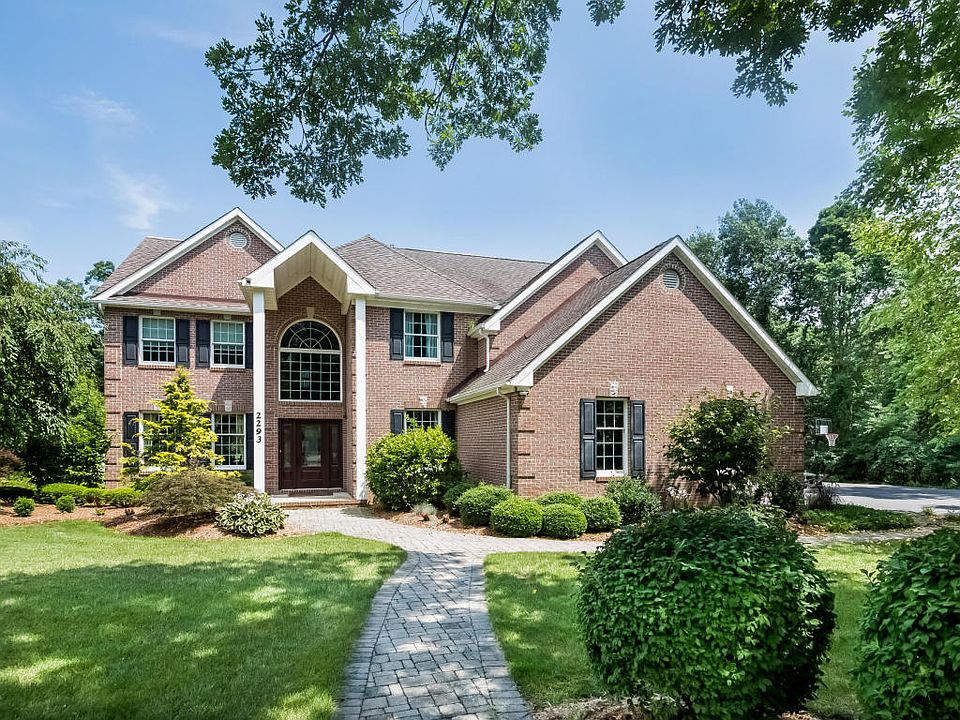 1st image of 2293 Clover Hill Ln