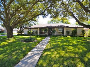 2207 Cedar Creek Dr, Baytown, TX 77520