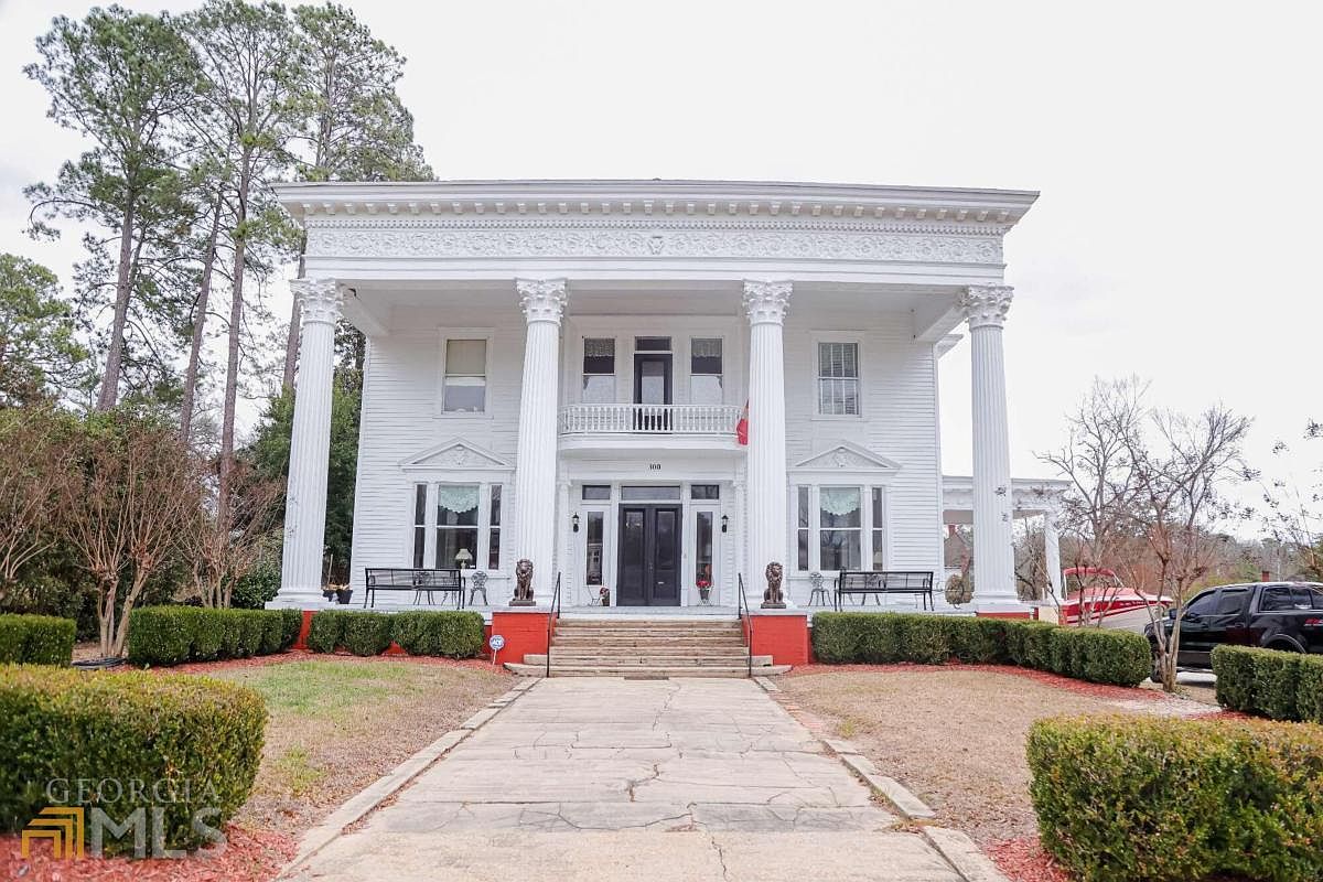 300 N Dooly St, Montezuma, GA 31063 Zillow