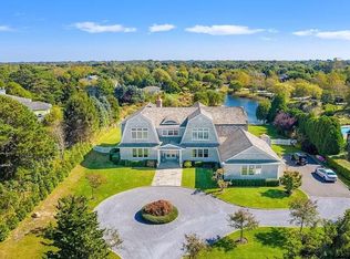 37 Parrish Pond Ln, Southampton, NY 11968