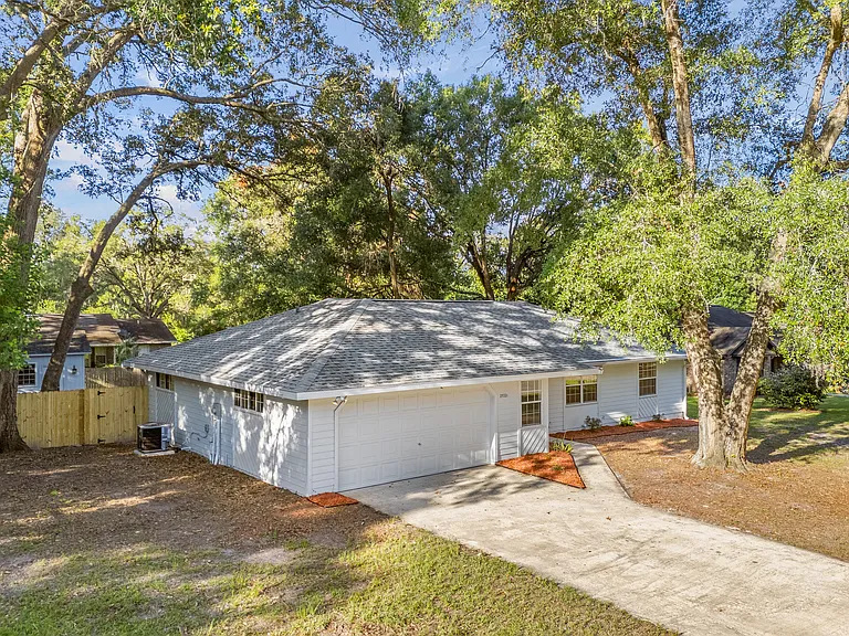 25321 SW 17th Ave — Photo 5
