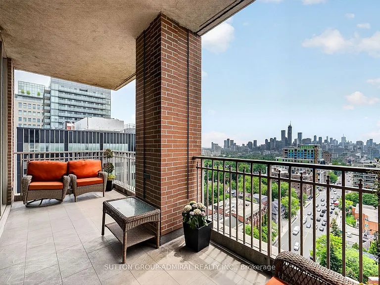 155 Saint Clair Ave W #1801 — Photo 11