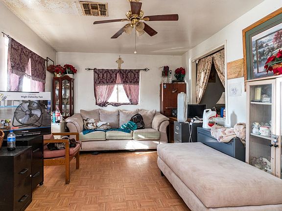 141 S California St-4