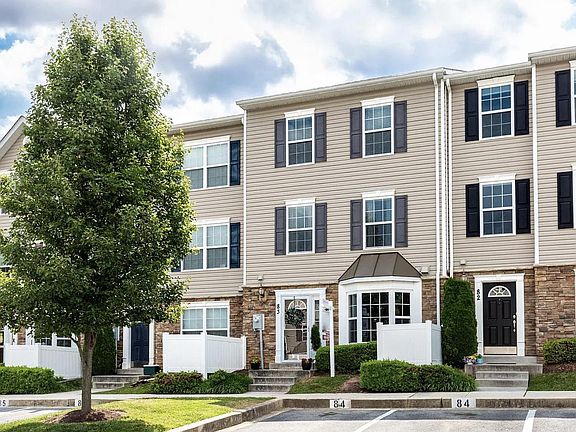 2nd image of 1909 Lennox Dr Unit 83