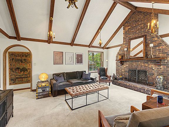 5th image of 430 Beechwood Rd