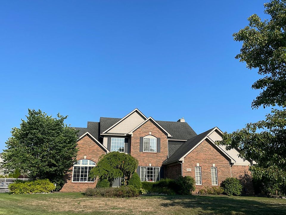 1st image of 23157 Newcastle Ct