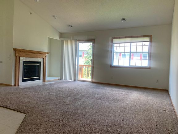 3rd image of 1132 Bergmann Dr