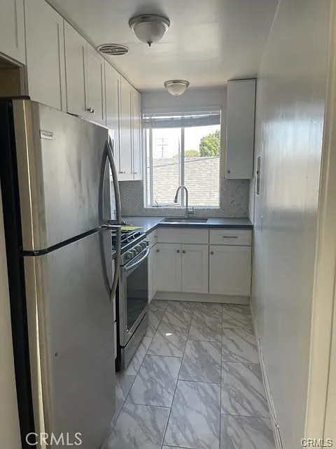 Studio, 375 sqft, $1,450 — Photo 4