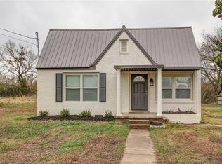 856 W Keetoowah St, Tahlequah, OK 74464