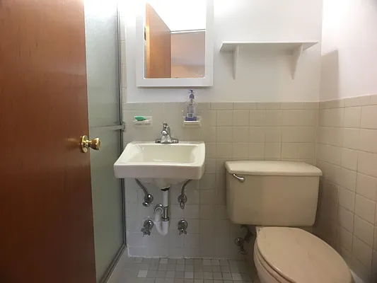 Rented by BuySell Real Estate Inc | media 7