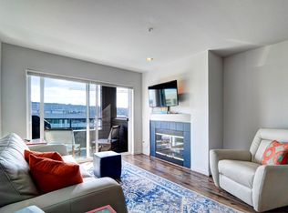 1504 Aurora Ave N APT 210, Seattle, WA 98109